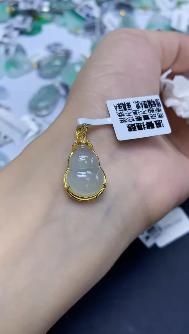 颈饰未镶嵌翡翠天然缅甸翡翠A货百元以上9元证书费自理