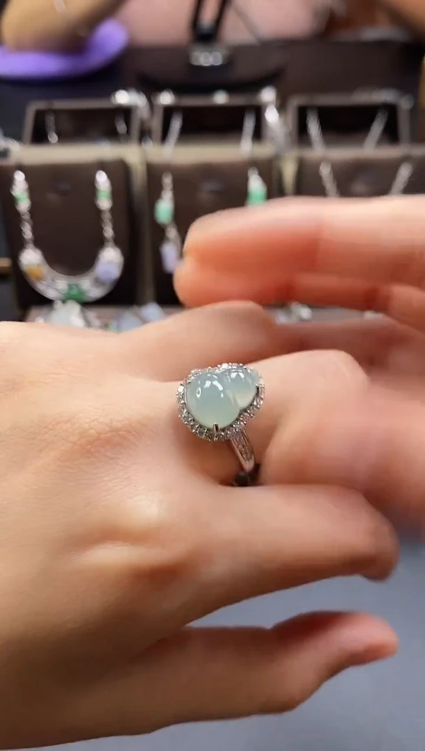 颈饰银S925镶嵌翡翠15709