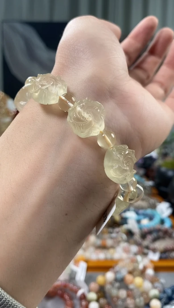 未镶嵌手链水晶兔**z小花花