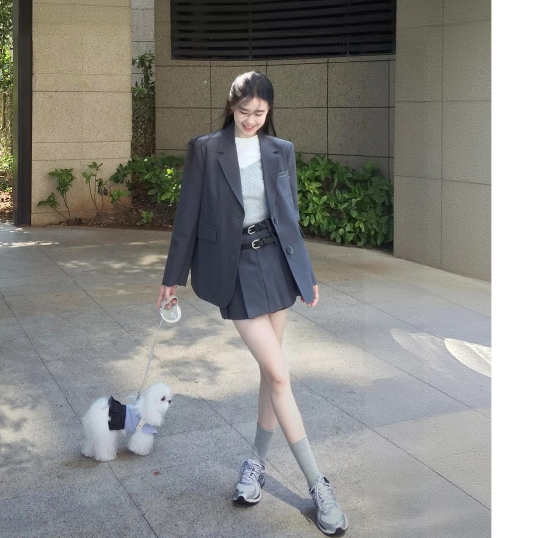 韩系绝美学院风西装套装裙女2026春秋高级灰色西服外套时尚百褶裙