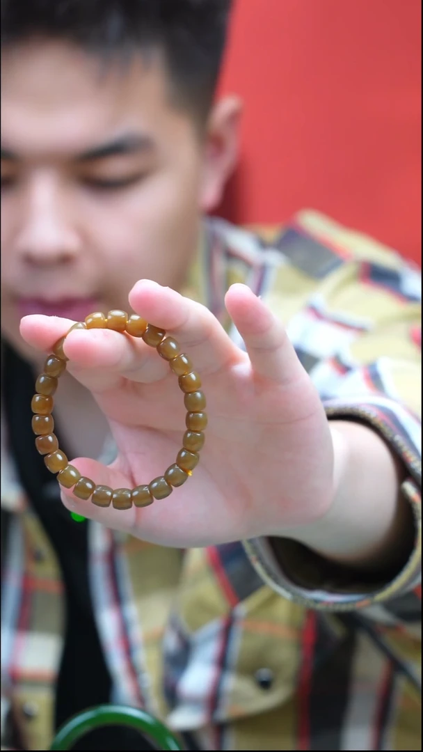 未镶嵌手串和田玉且末黄金糖