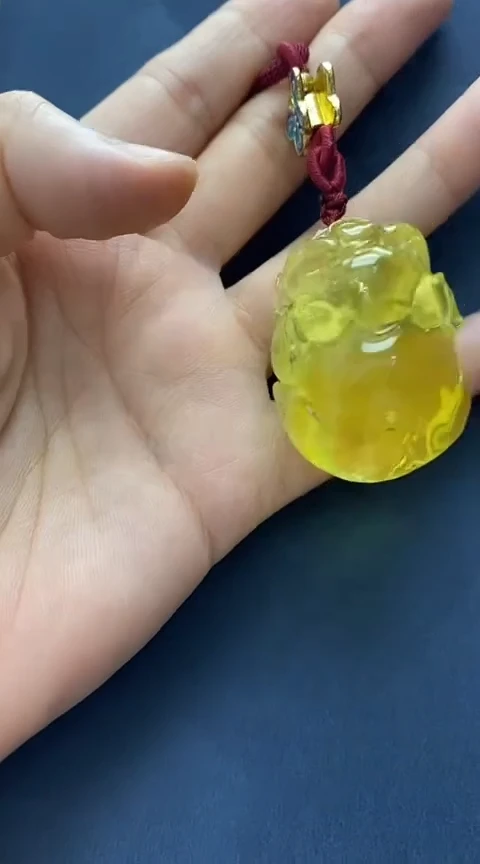 裸石琥珀未镶嵌吊坠