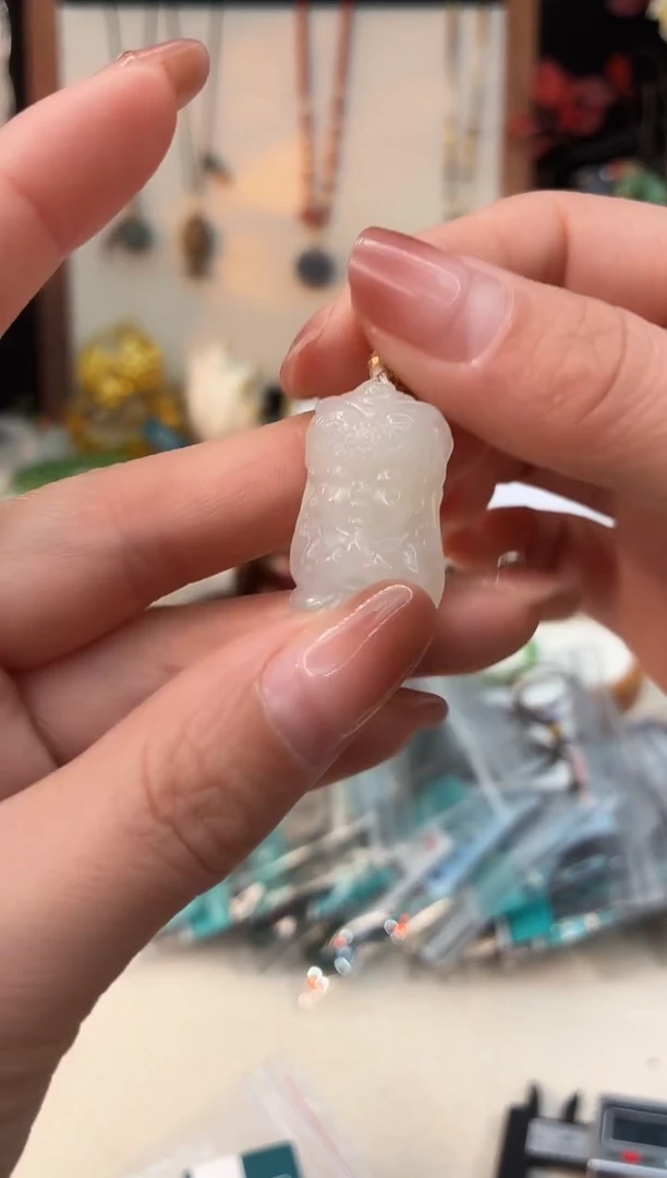 未镶嵌和田玉吊坠@@A5921D016518