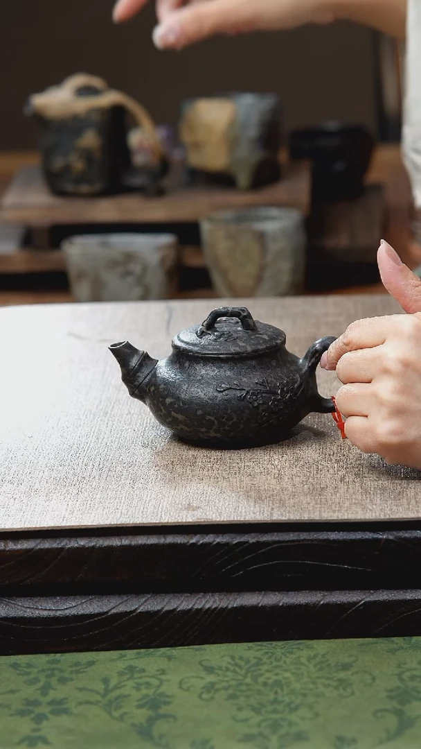 中式柯荣盛老师作品冰碛岩重工雕刻豹纹竹节报春壶