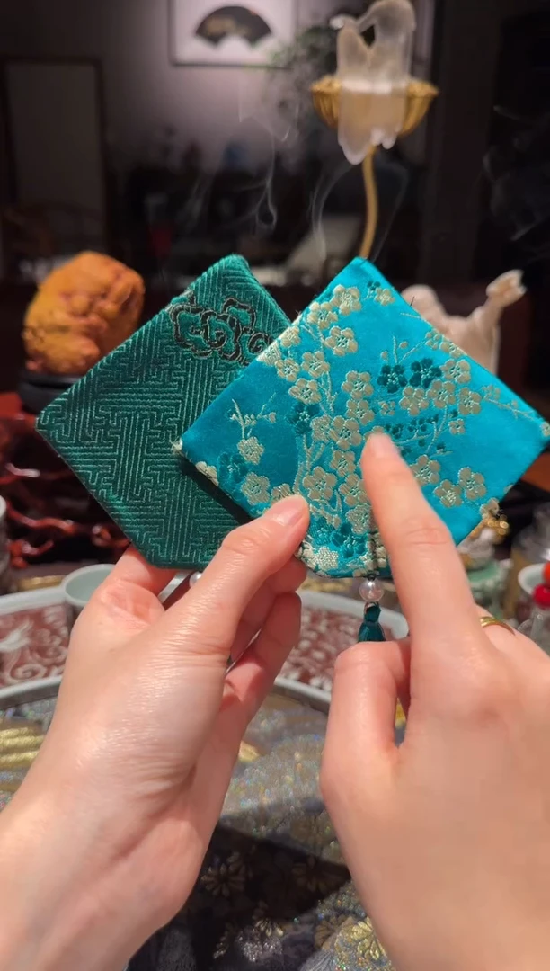 流苏真丝杯垫2张