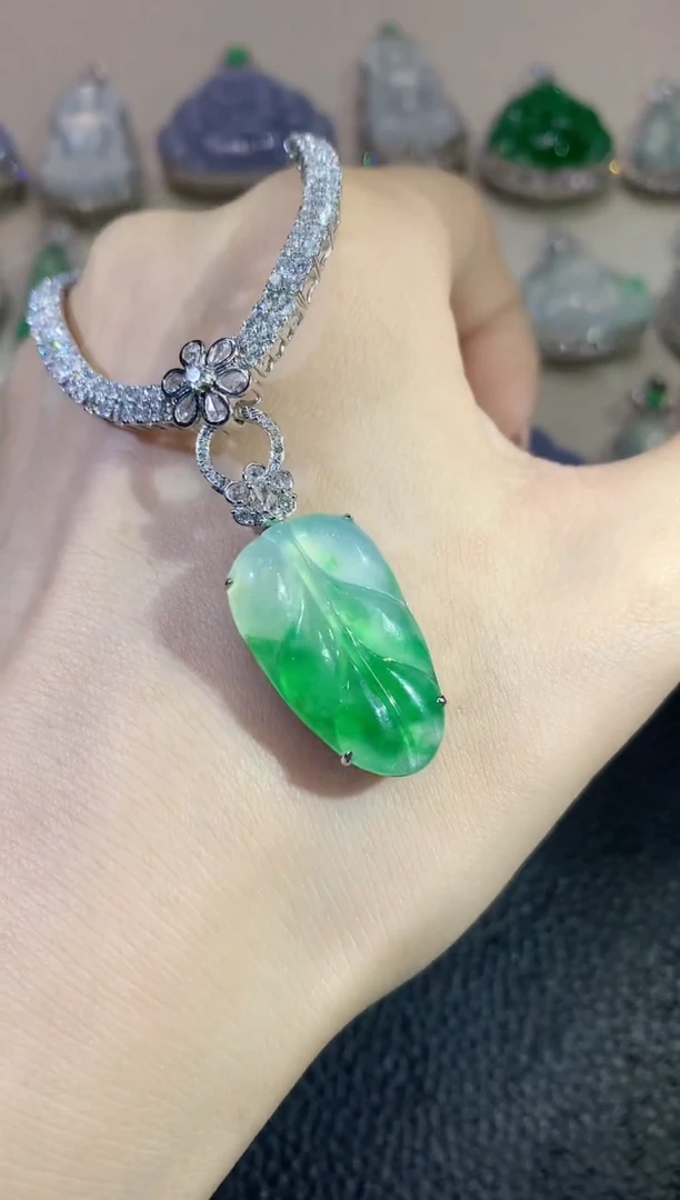 翡翠18K金镶嵌吊坠(不含链)C51翡翠