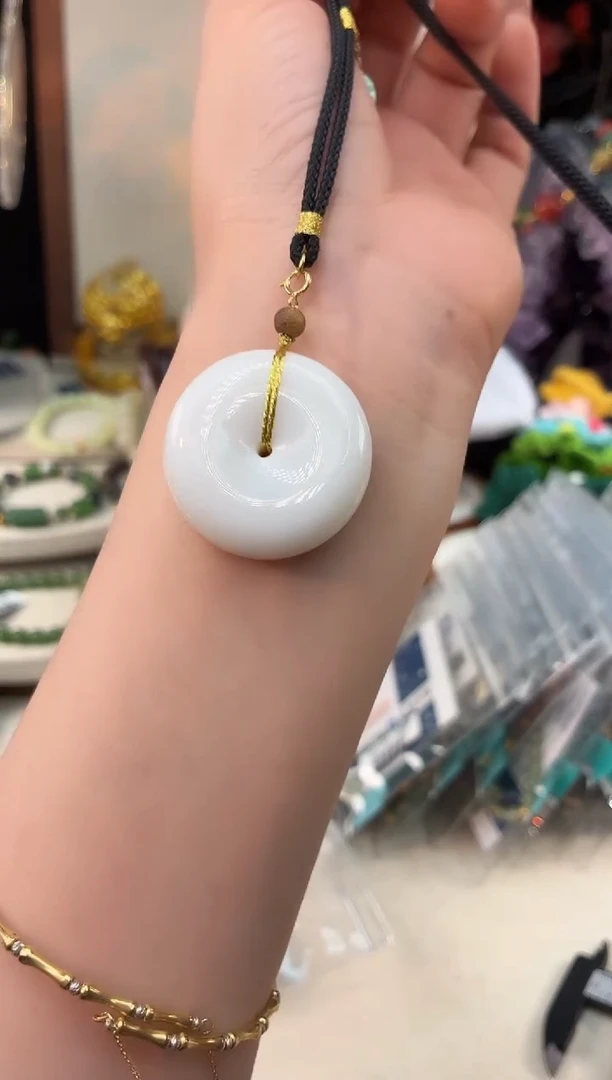 未镶嵌和田玉吊坠@@F921D019183