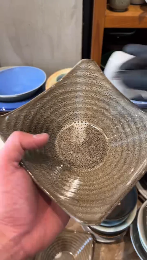 【闪购商品】瓷片942紫砂豹纹四角翘碗