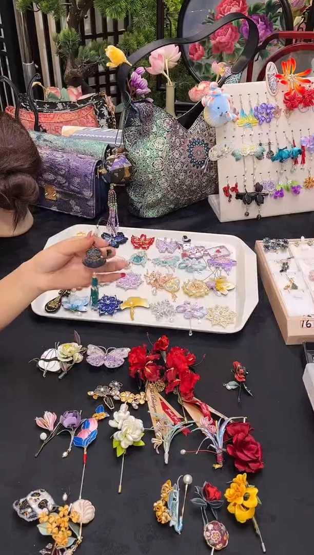 织绣阿*?非遗手工苏绣饰品