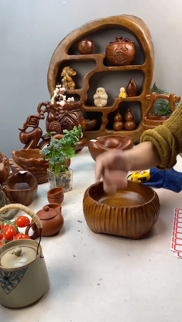 香樟木A42竖条纹圆钵/尺寸18*18*10