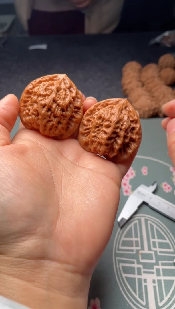 把件文玩核桃w75  金公子 44尺