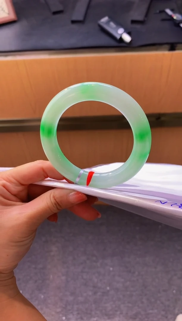 未镶嵌手镯翡翠-Q50 圈口58.5 全款22万 定金2万