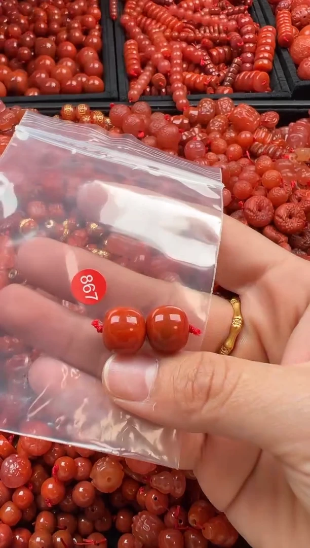 【闪购商品】南红玛瑙颈饰未镶嵌1