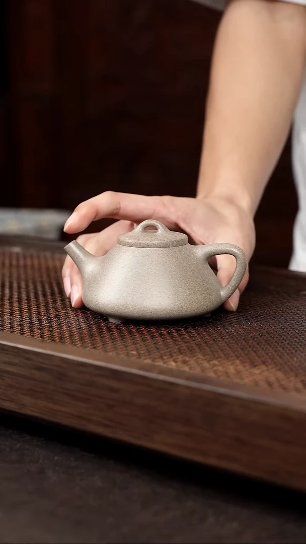 茶壶紫砂青段 子冶