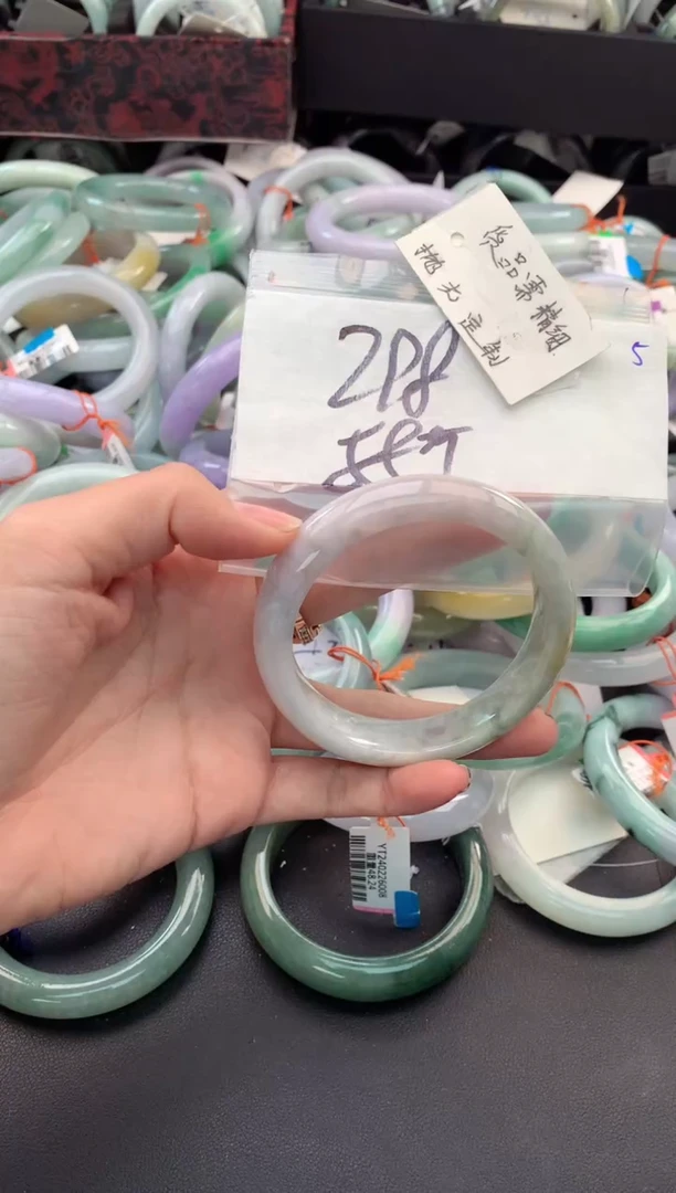 【闪购商品】定制翡翠未镶嵌毛货需精细抛光+多人