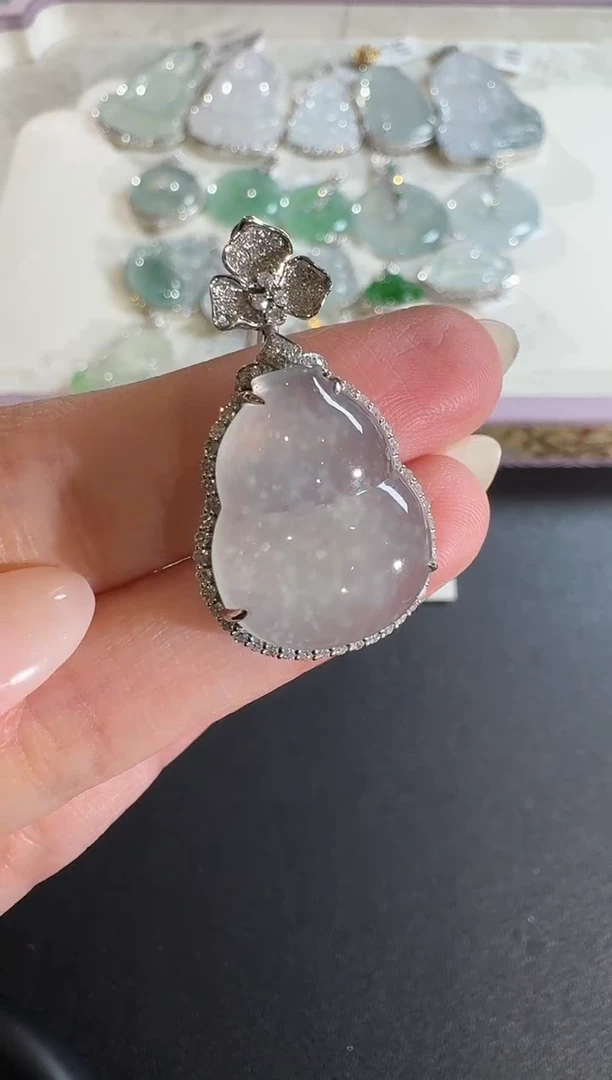 【闪购商品】翡翠吊坠(不含链)18K金镶嵌【源头工厂】钻石镶嵌葫芦