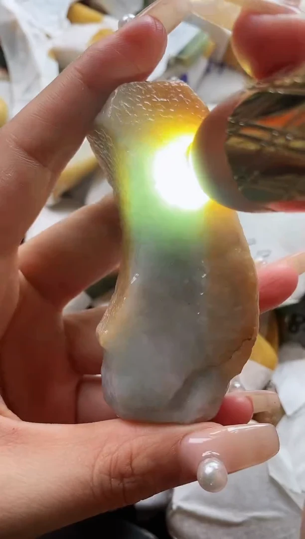翡翠裸石翡翠挂件裸石