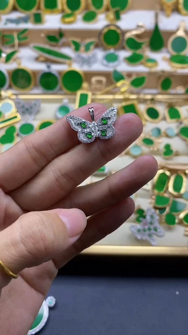 钛钢无蝴蝶时尚吊坠