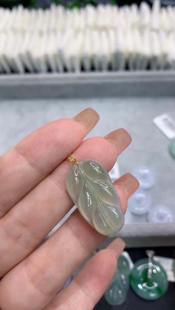 吊坠(不含链)18K金镶嵌翡翠11