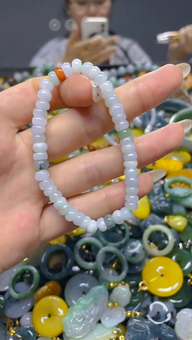 颈饰未镶嵌翡翠5MM/ K /翡翠A货，一件也是批发价