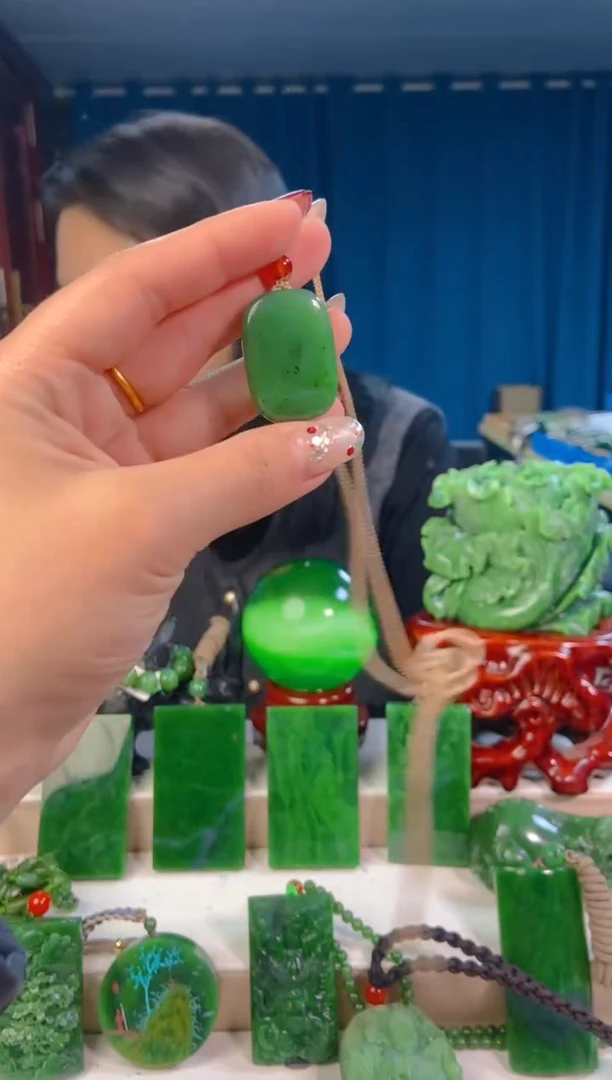 【闪购商品】和田玉挂件未镶嵌1