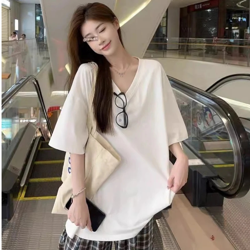 大码女装白色慵懒风T恤女夏季宽松遮肚V领短袖中长款上衣休闲体恤