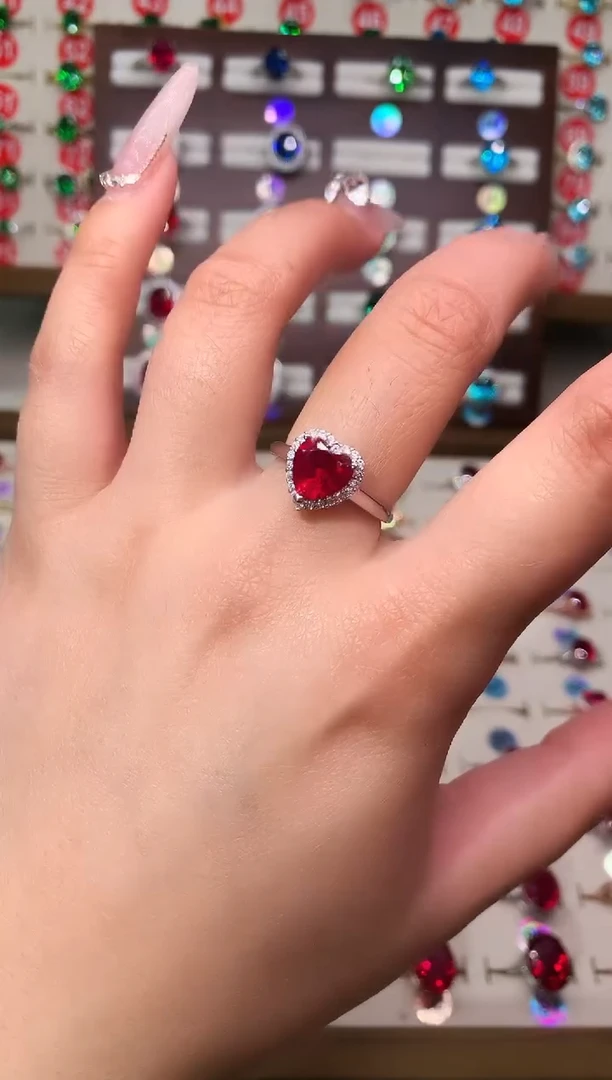 银S925镶嵌戒指红宝石心8*8 银托