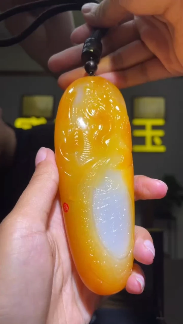 未镶嵌和田玉（糖玉）挂件Y*子关公