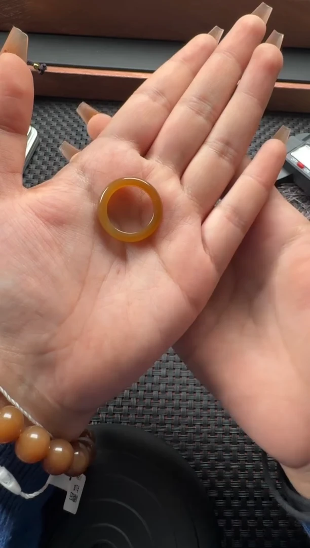 未镶嵌戒指和田玉且末料金山糖戒指卡17