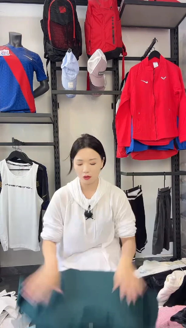 658·编码  瑕疵修复以直播间过款为准 尺码·170