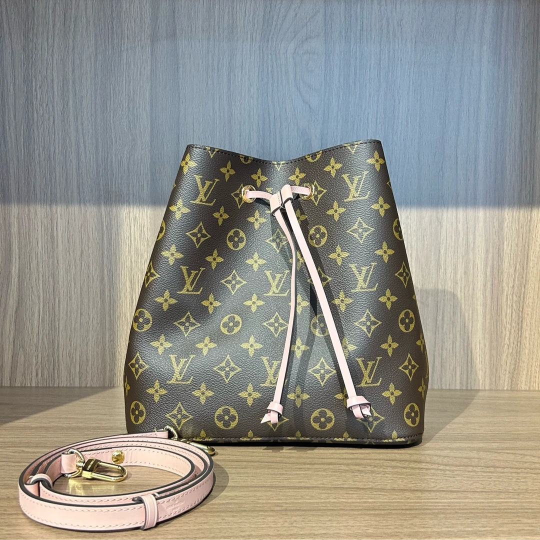 99新 LouisVuitton/路易威登 粉水桶 芯片款 肩背包