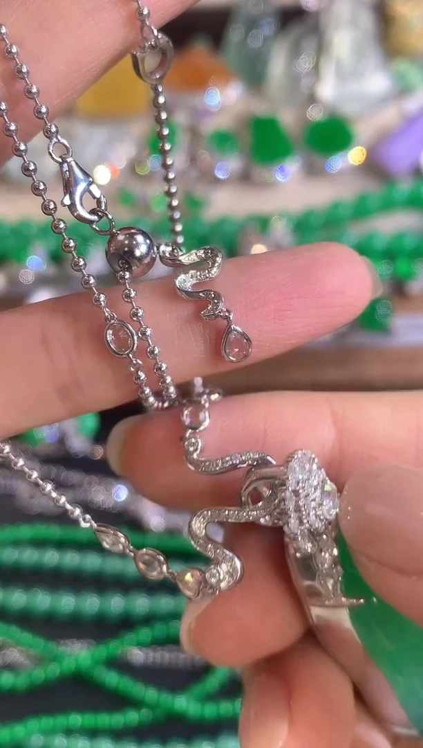 颈饰18K金镶嵌钻石多样性一件发货A108