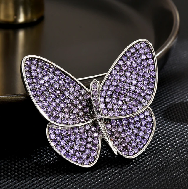 1524紫色蝴蝶胸针