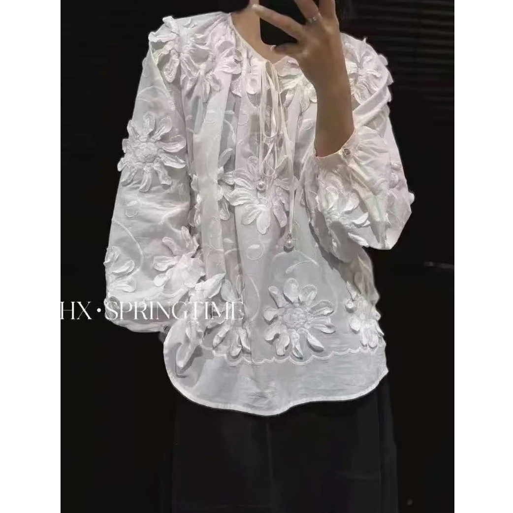 新款春夏韩系刺绣花朵宽松版小衫