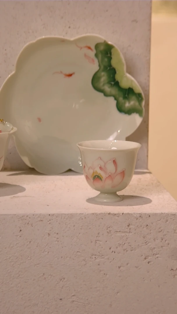 明知山志-荷漾鱼影-清如茶杯(品牌黑盒)