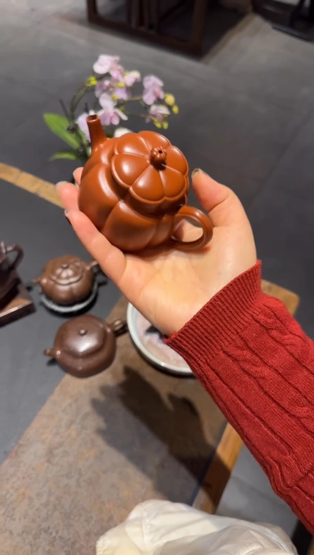 【闪购商品】紫砂茶壶繁花 朱泥