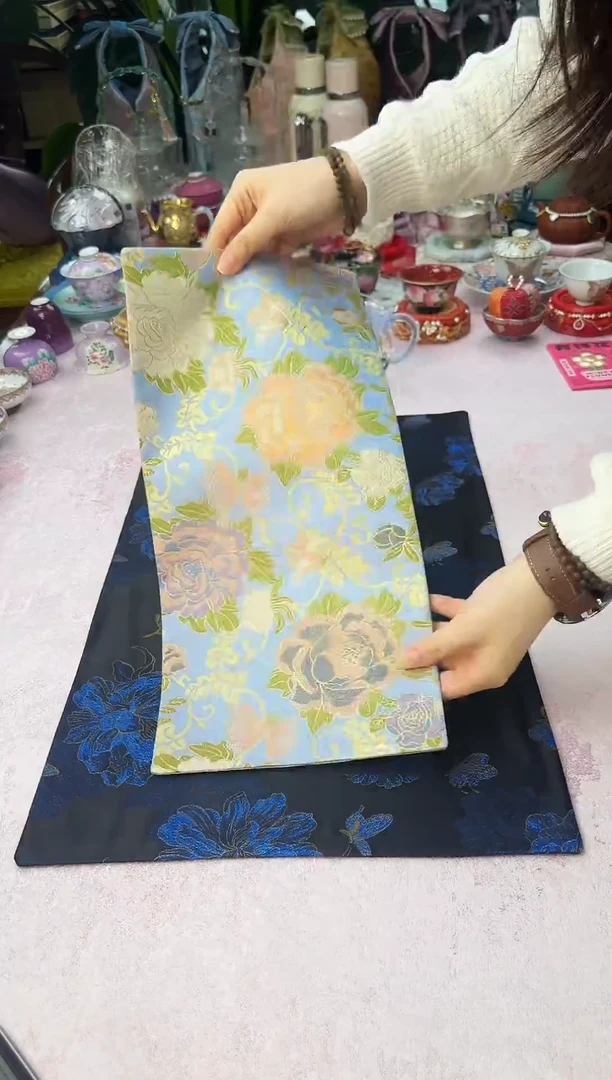 61淡蓝牡丹花茶席