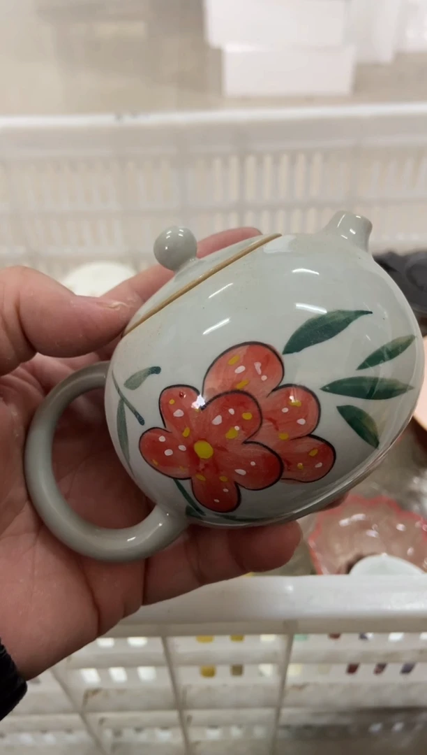 杯子瓷无运费险有瑕疵的摄影的产品有使用过的痕迹有点脏介意勿拍