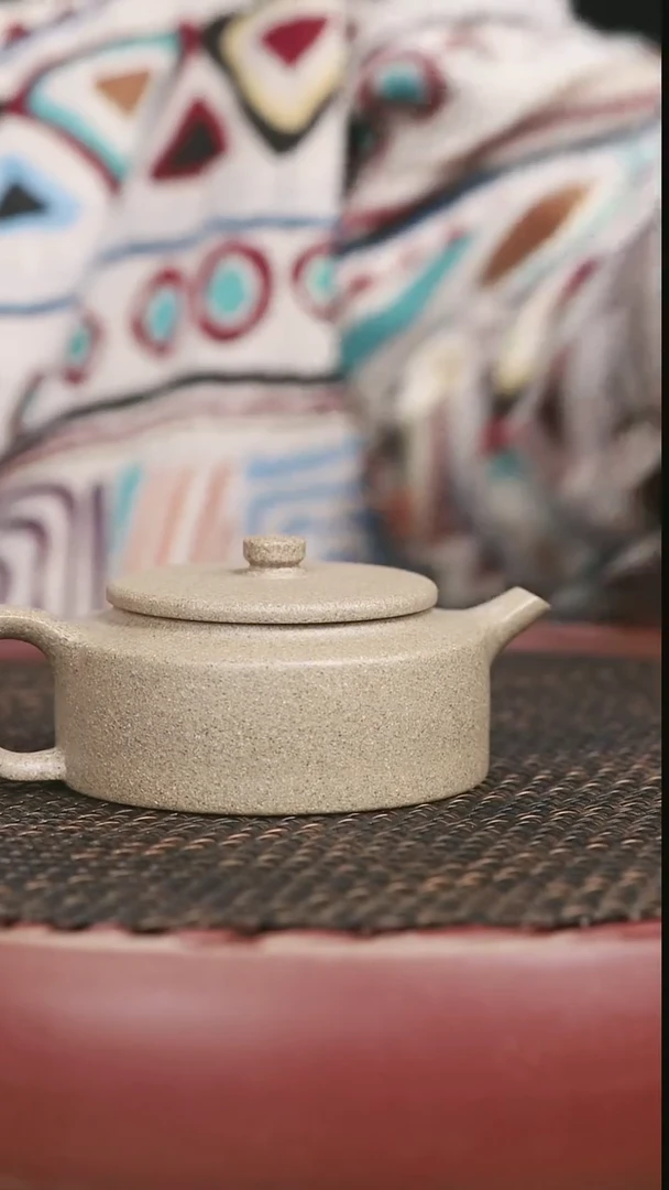 茶壶紫砂18号松花青段周盘180CC微微暇