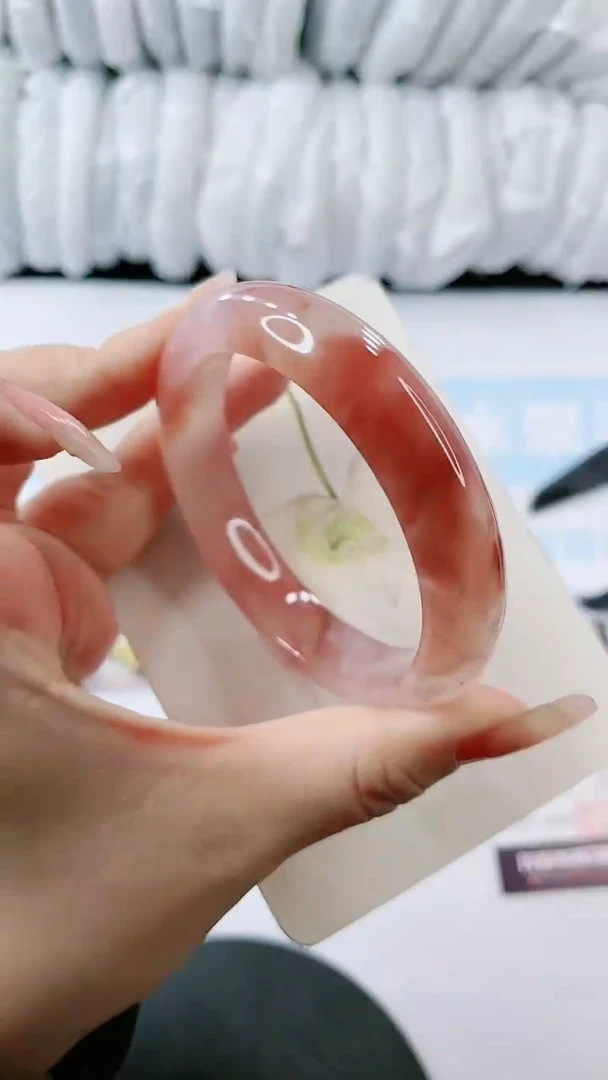 【闪购商品】石英质玉手镯未镶嵌多样性发货E37