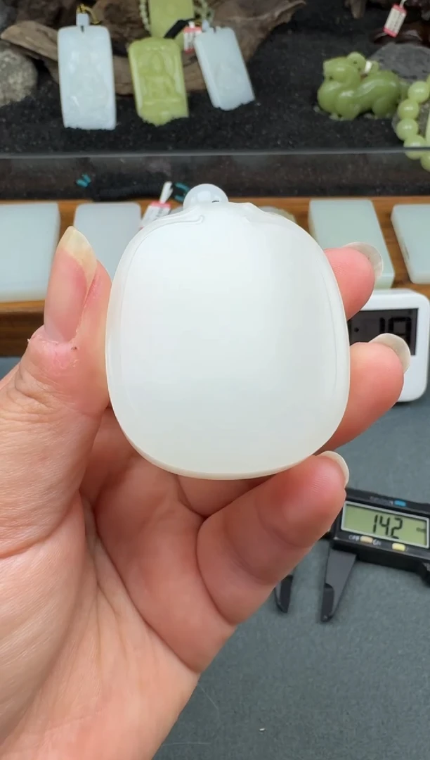 颈饰未镶嵌和田玉4