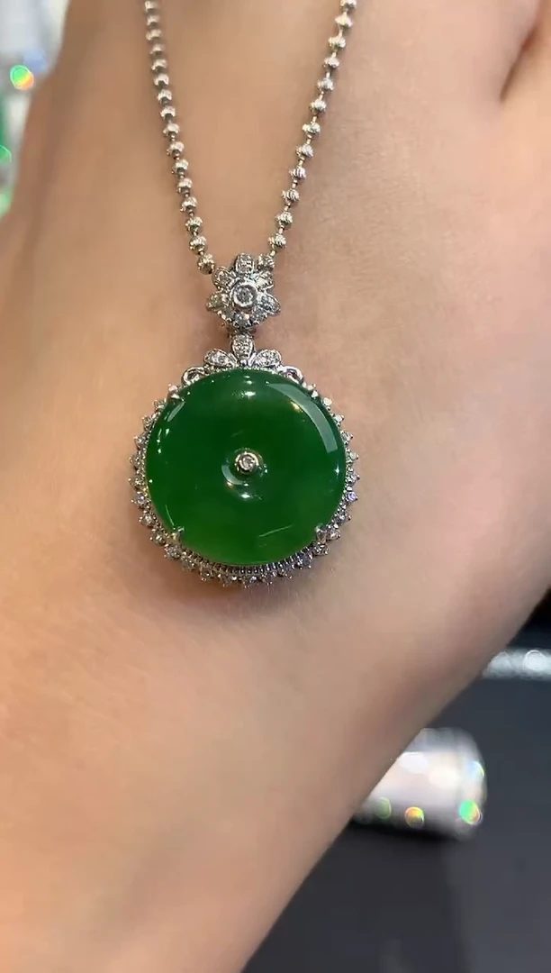 吊坠(不含链)18K金镶嵌翡翠a38