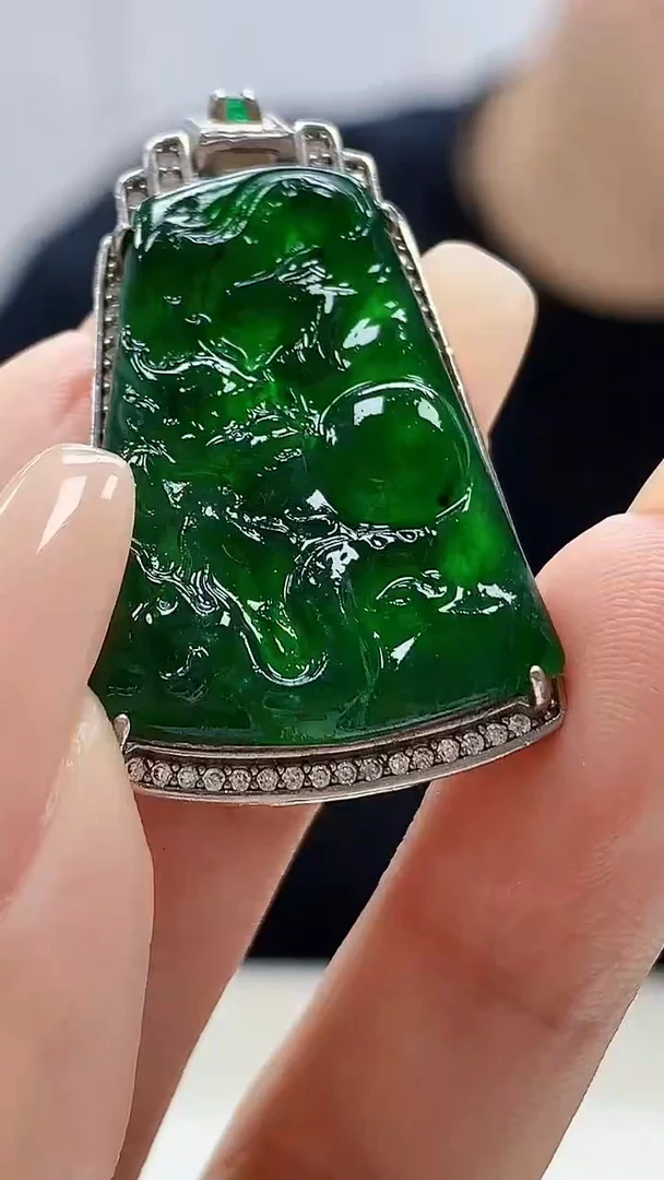 定制翡翠未镶嵌4868xx-毛货挂件88