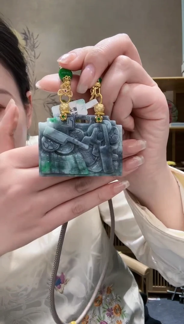 【闪购商品】翡翠耳饰未镶嵌吊坠