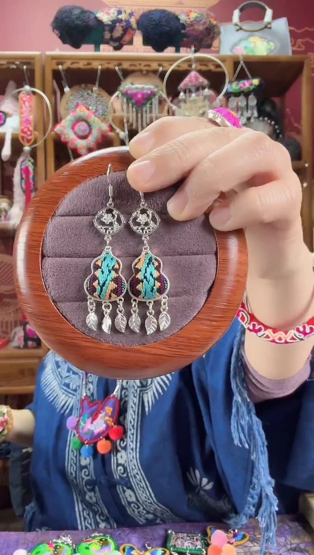 刺绣耳环62甜甜家