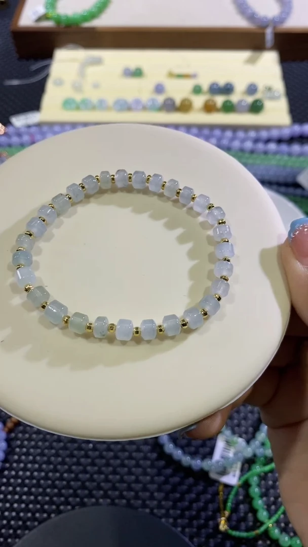 翡翠散珠卡5.7桶珠手串