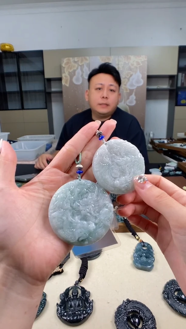 颈饰未镶嵌翡翠 多样性发其一