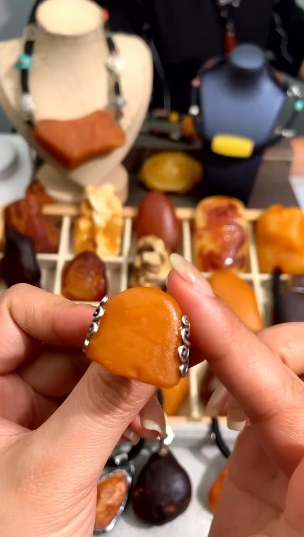 【闪购商品】蜜蜡裸石未镶嵌似玉