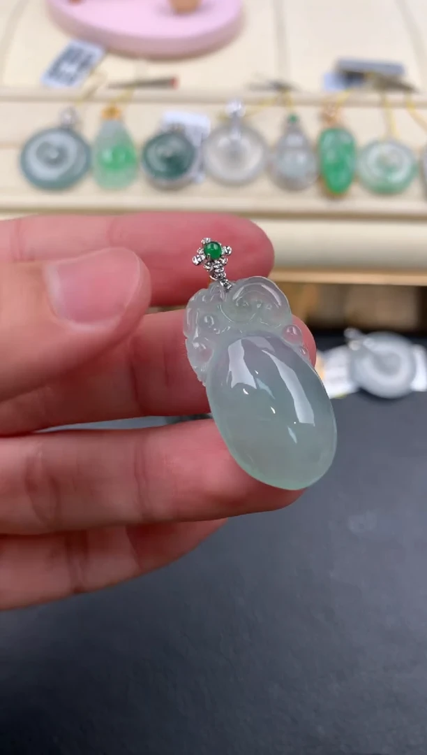 【闪购商品】翡翠颈饰未镶嵌D775