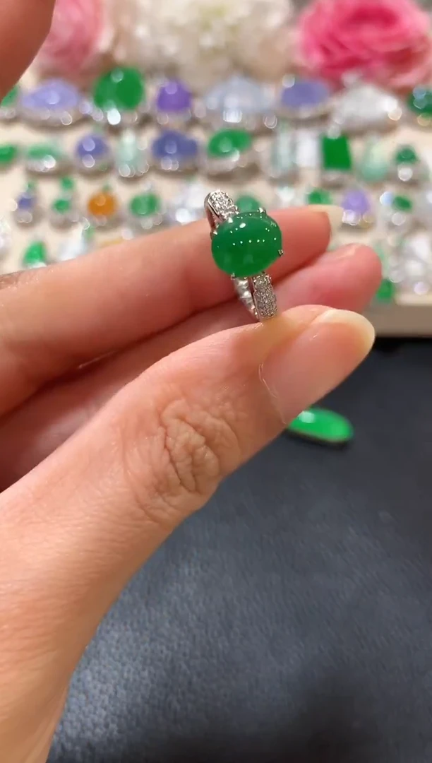 18K金镶嵌戒指翡翠zz58